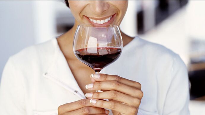 beber viño durante a dieta é posible